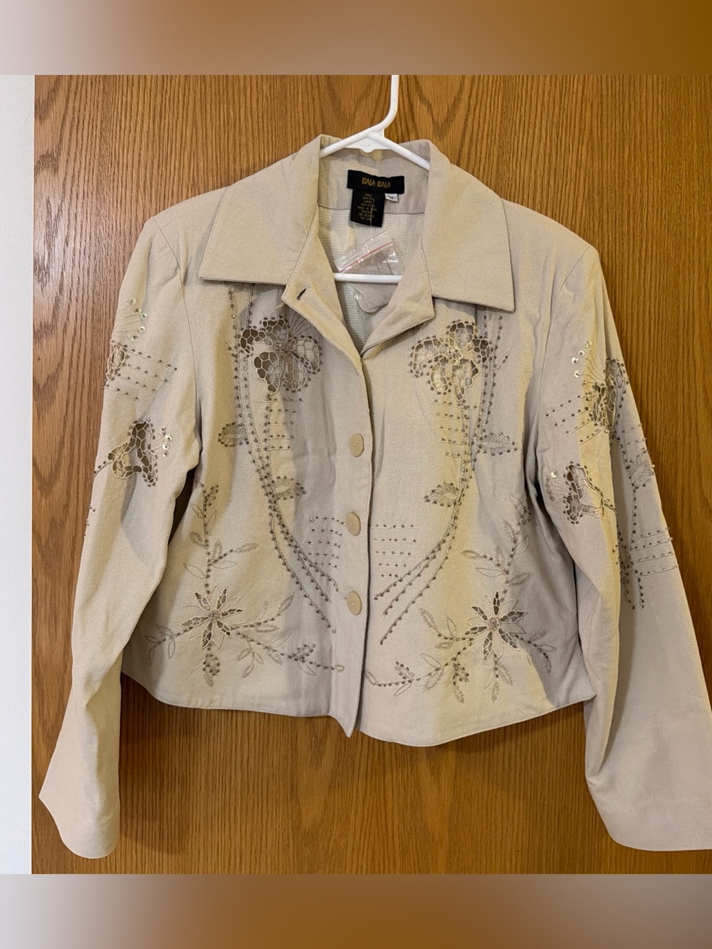 New Bala Bala Women’s M Jacket 100% Silk Beige Beaded Lined Cropped Blazer Boho